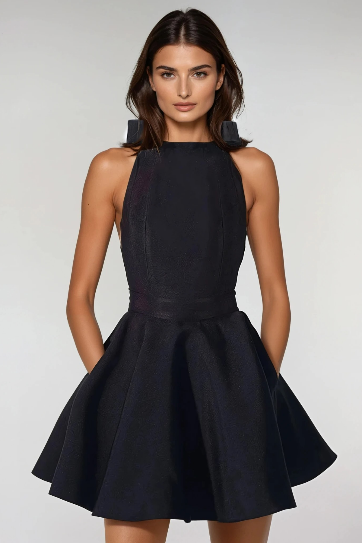 Effortlessly Elegant Dress with a Timeless Design