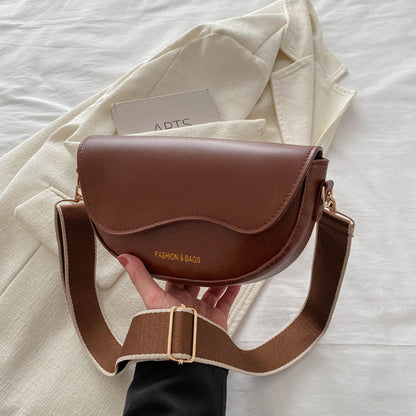 A Vintage Style Bag with Delicate Timeless Details
