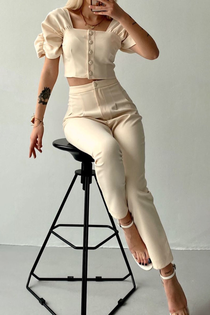 Effortlessly Elegant Garment with a Timeless Design
