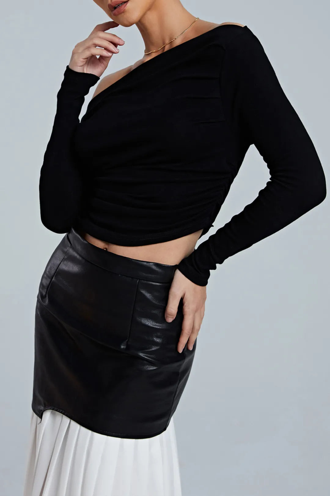 Well Tailored Top with a Graceful Silhouette