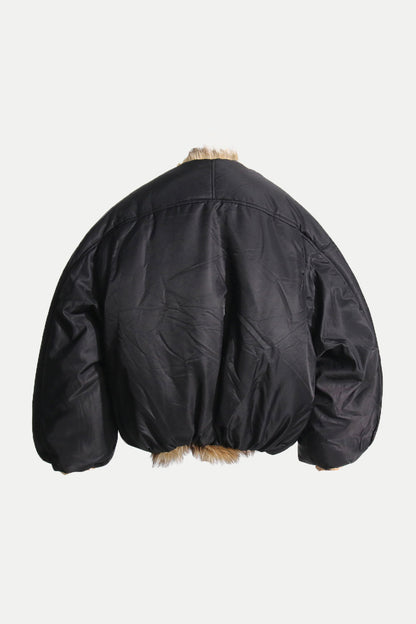 Effortlessly Elegant Jacket with a Timeless Design