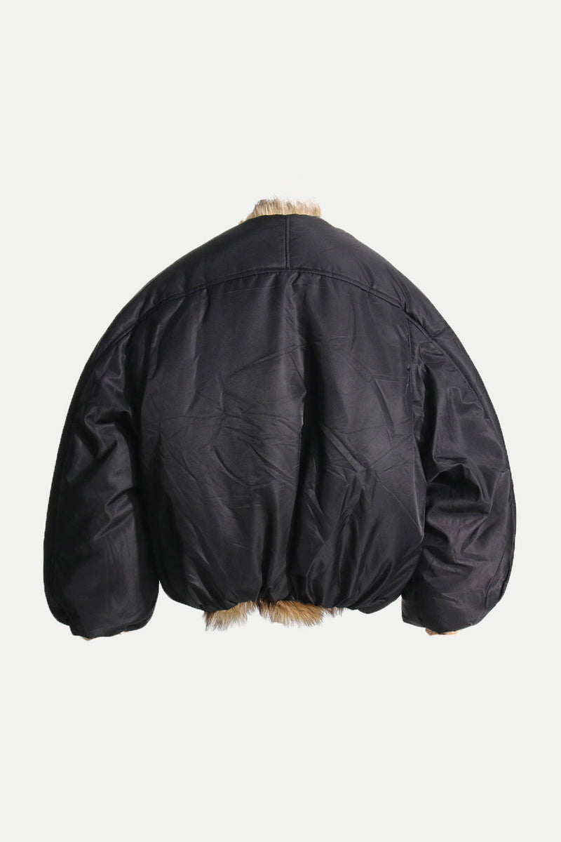 Effortlessly Elegant Jacket with a Timeless Design