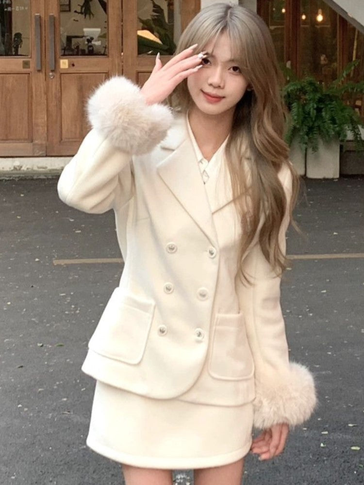 Effortlessly Elegant Jacket with a Timeless Design