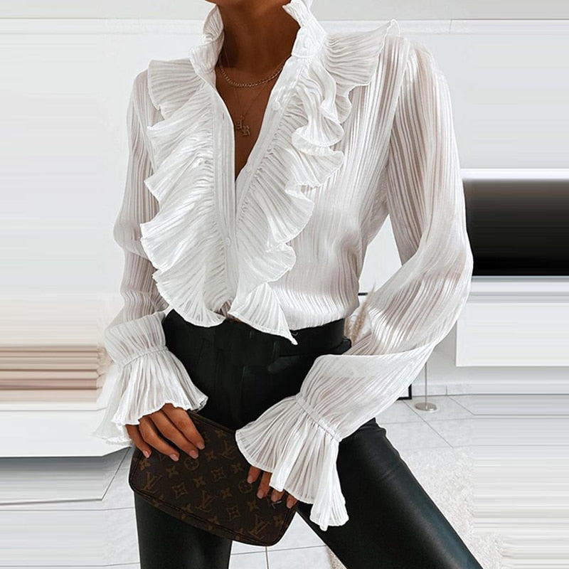 Elegantly Styled Blouse for Everyday Wear