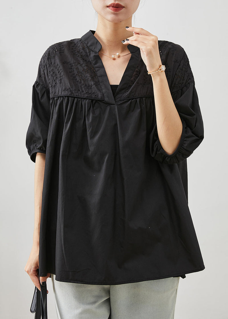 Classic Vintage Blouse with a Flattering Fit