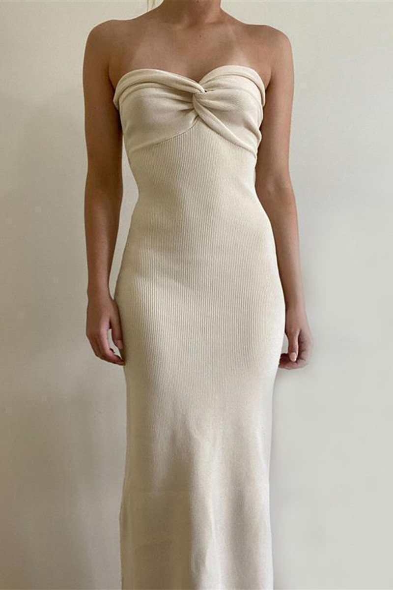 Sophisticated Dress with a Clean Classic Look