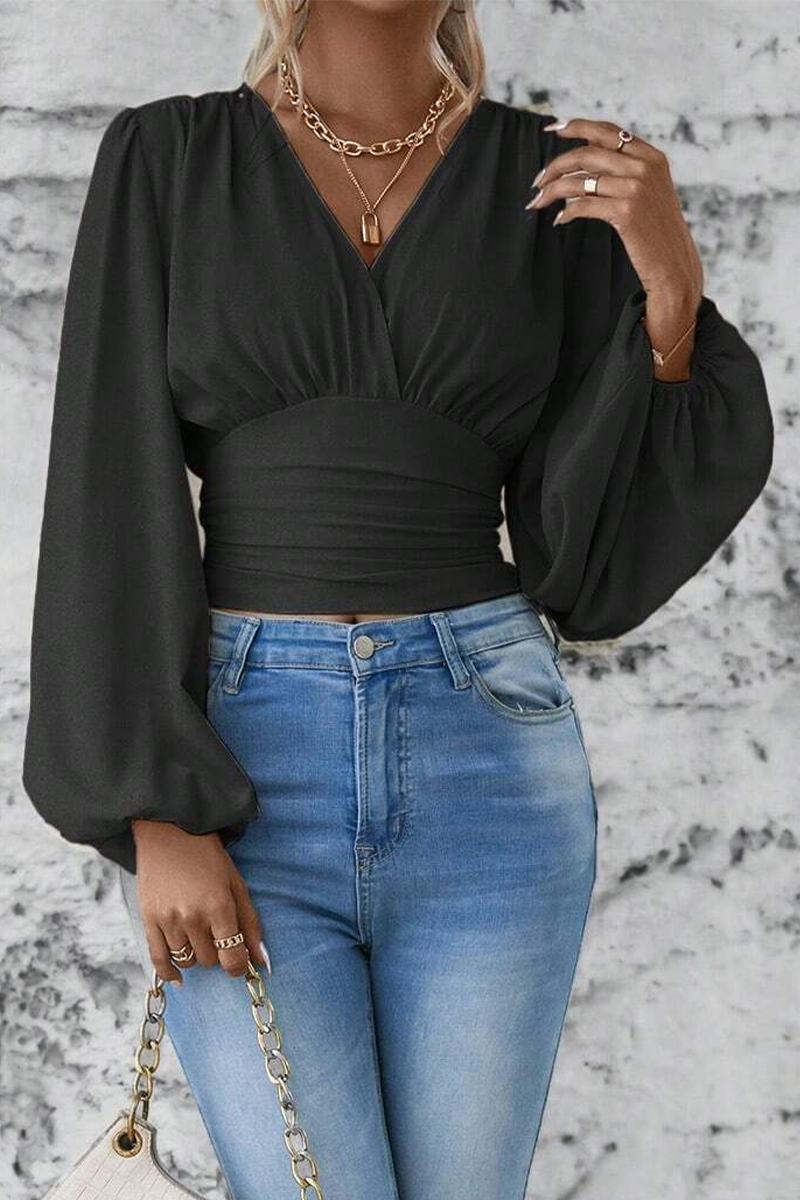 Beautifully Finished Top in a Timeless Design