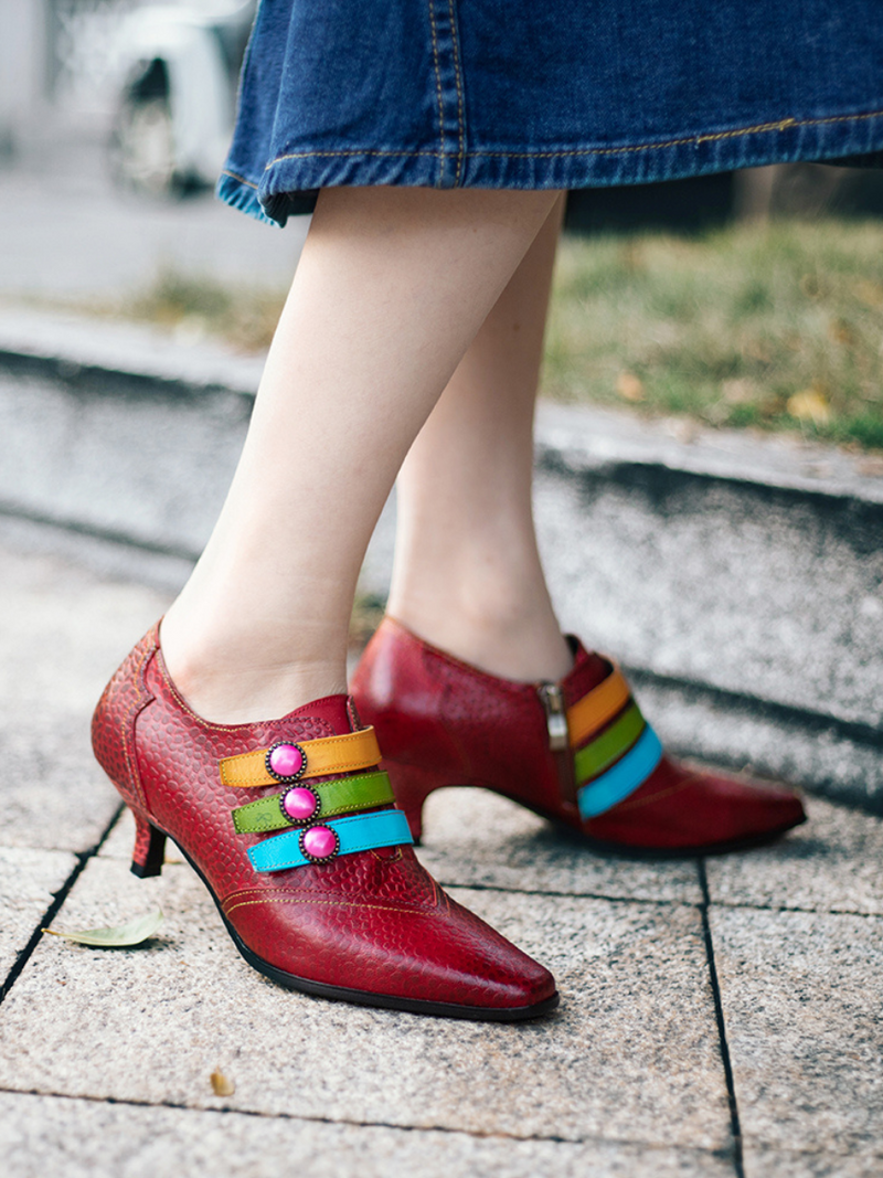 Well Tailored Heels with a Graceful Silhouette