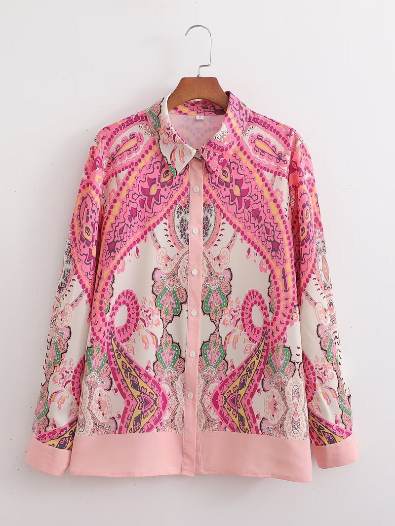 Beautifully Crafted Blouse in a Classic Style