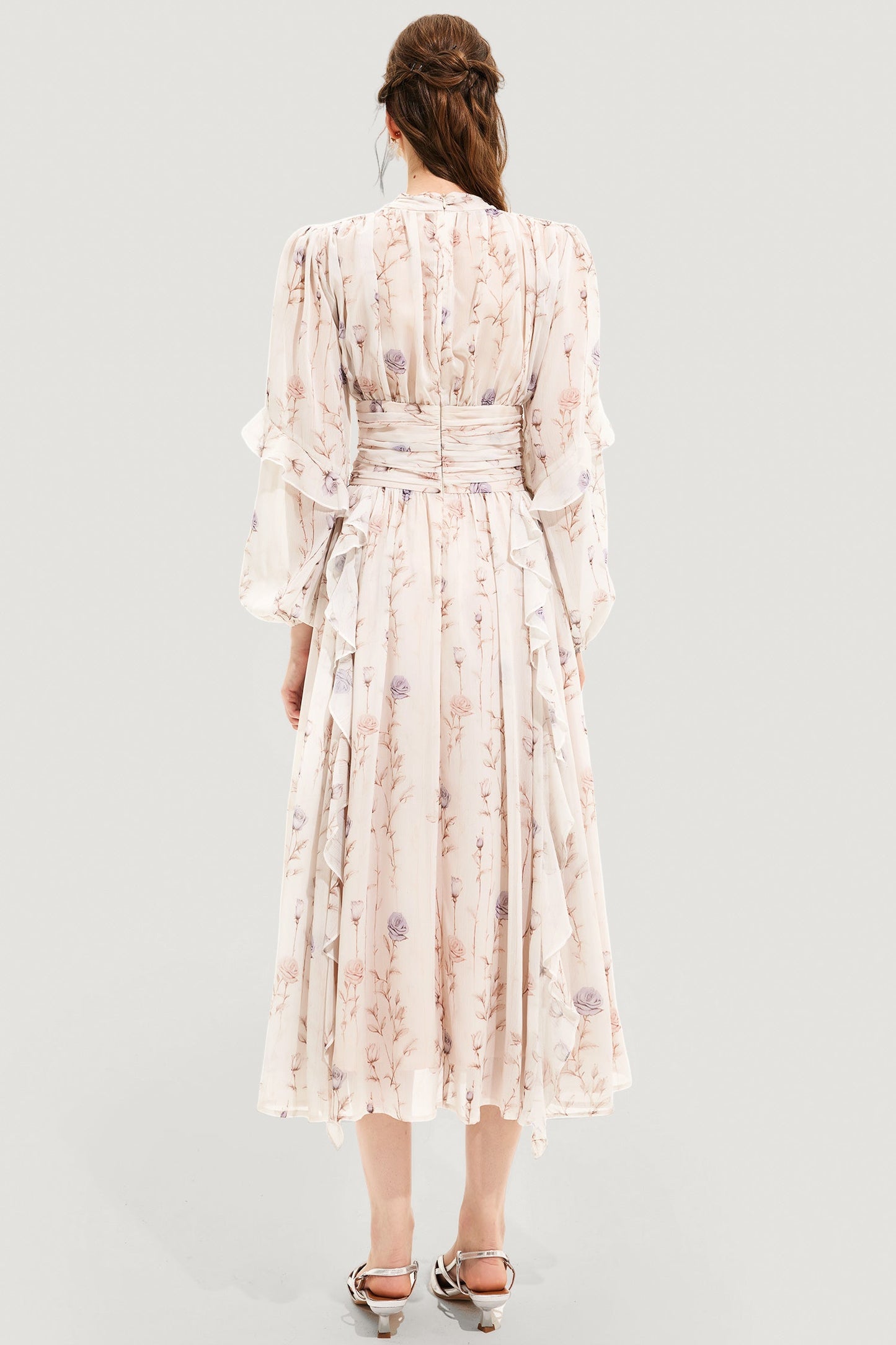 Gracefully Styled Dress for Any Occasion