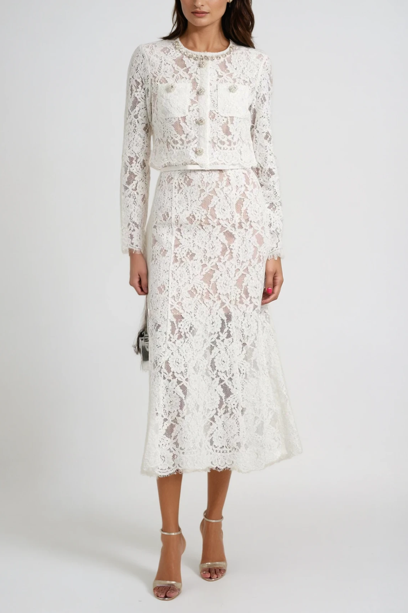 Well Tailored Garment with a Graceful Silhouette