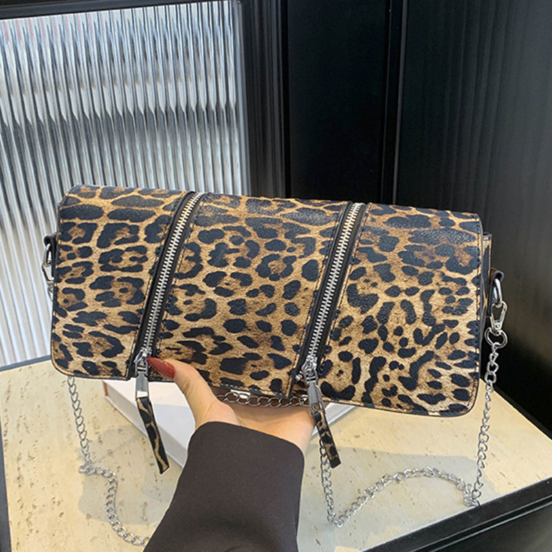 Classic Vintage Bag with a Flattering Fit