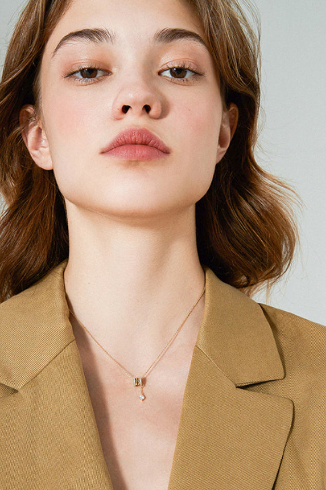 Gracefully Styled Garment for Any Occasion