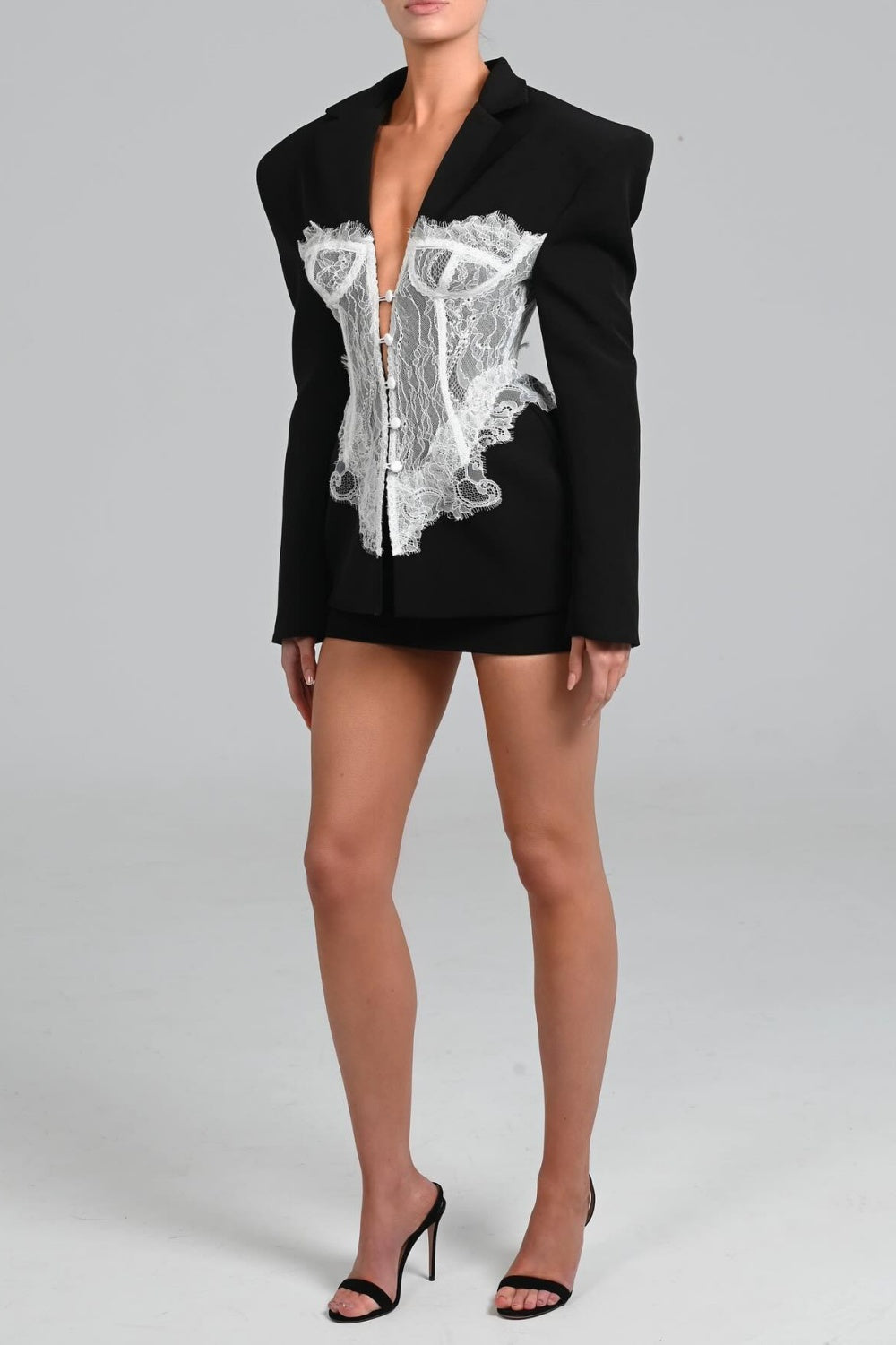 Well Tailored Garment with a Graceful Silhouette
