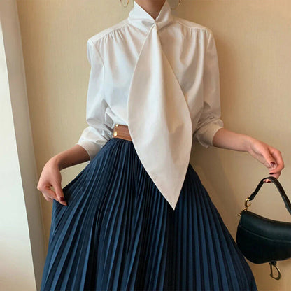 Well Tailored Blouse with a Graceful Silhouette