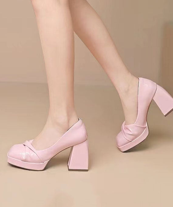 Classic Vintage Heels with a Flattering Fit