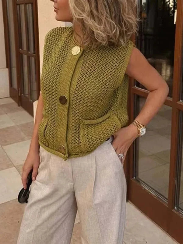 Beautifully Finished Garment in a Timeless Design