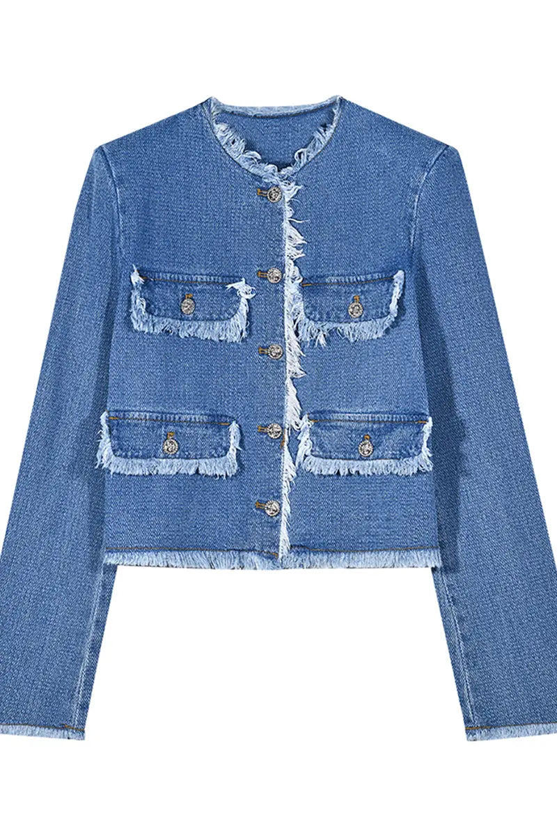 Effortlessly Elegant Jacket with a Timeless Design
