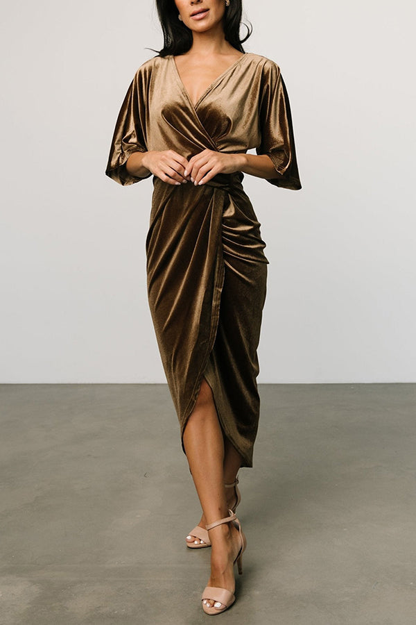 Gracefully Styled Dress for Any Occasion
