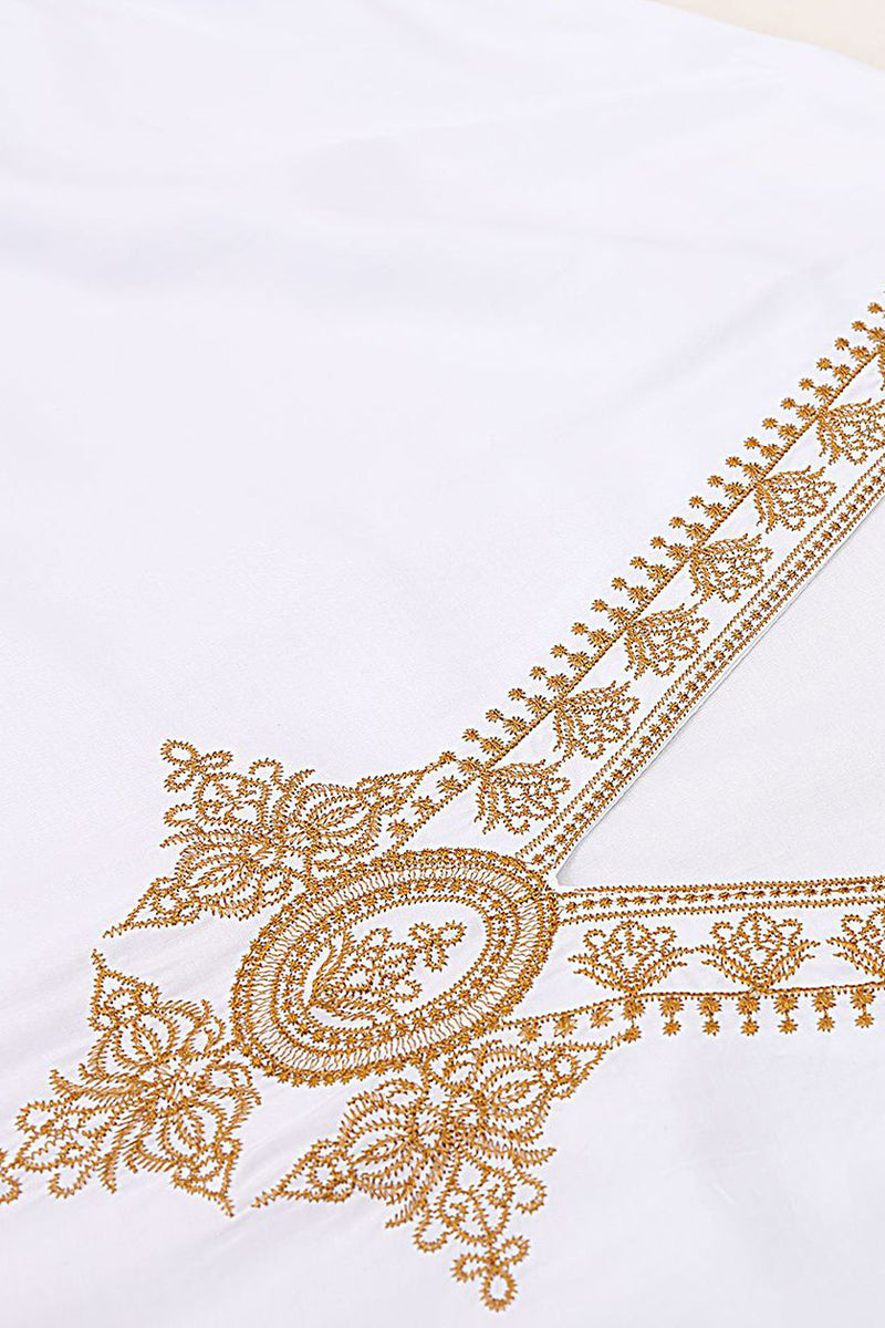 Effortlessly Elegant Garment with a Timeless Design