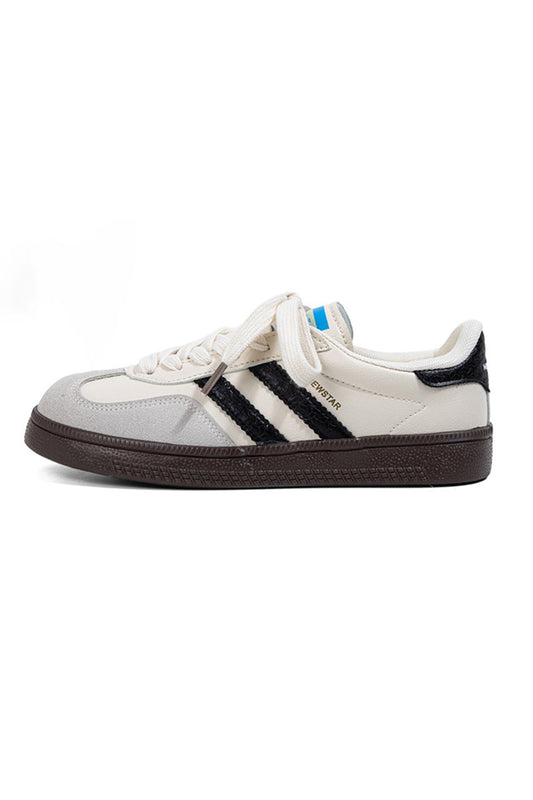 Well Tailored Sneakers with a Graceful Silhouette