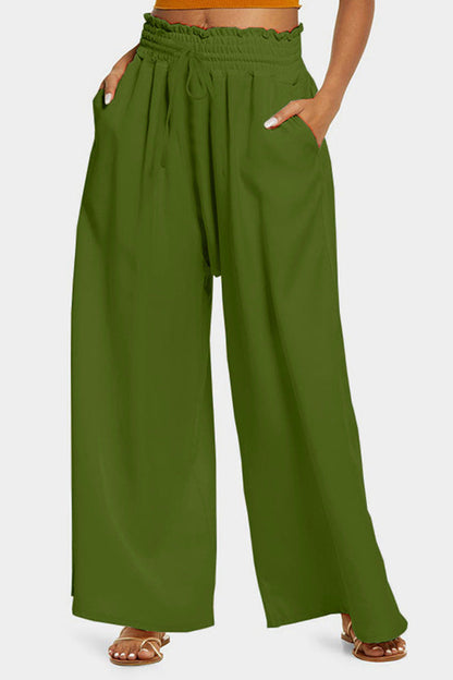 Well Tailored Trousers with a Graceful Silhouette