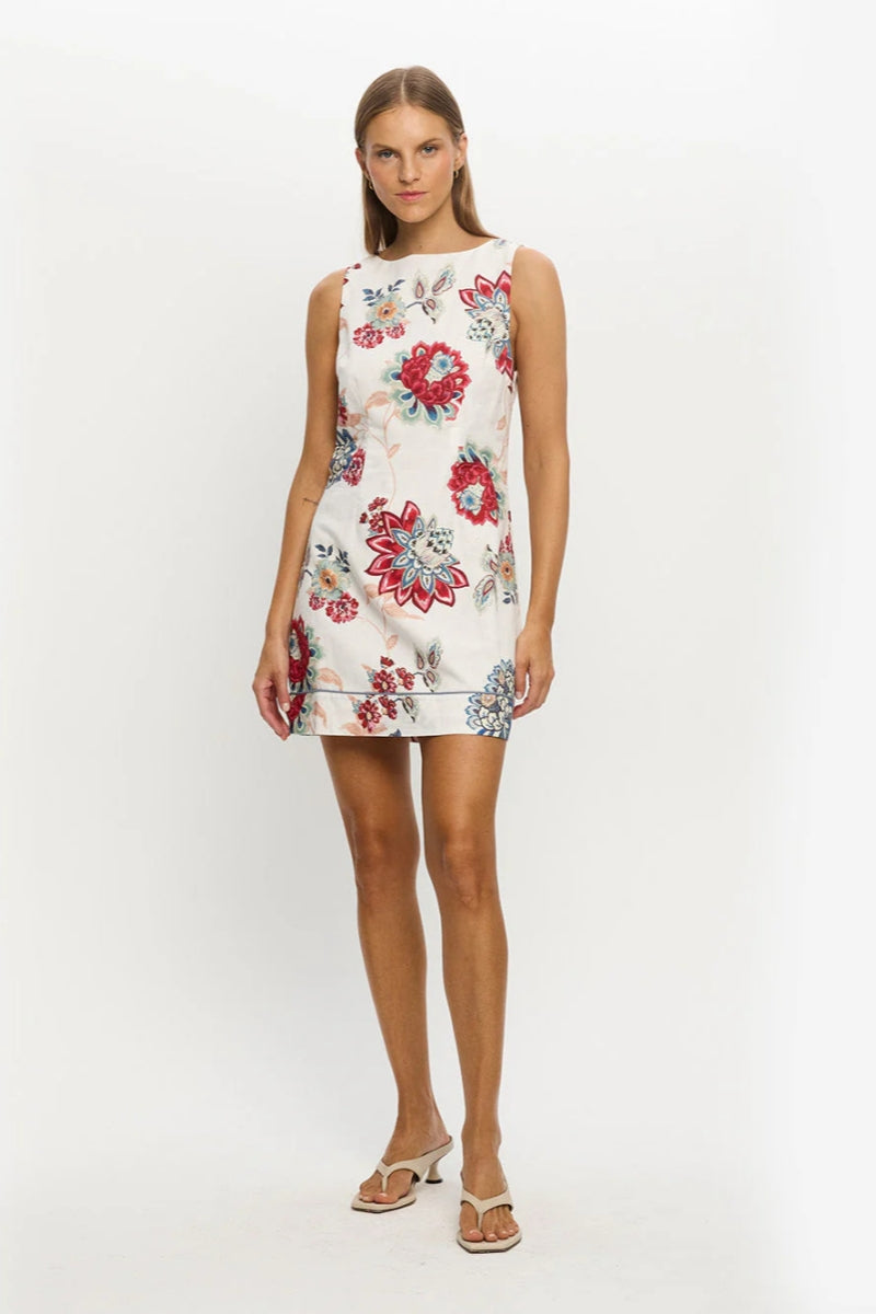 Sophisticated Dress with a Clean Classic Look