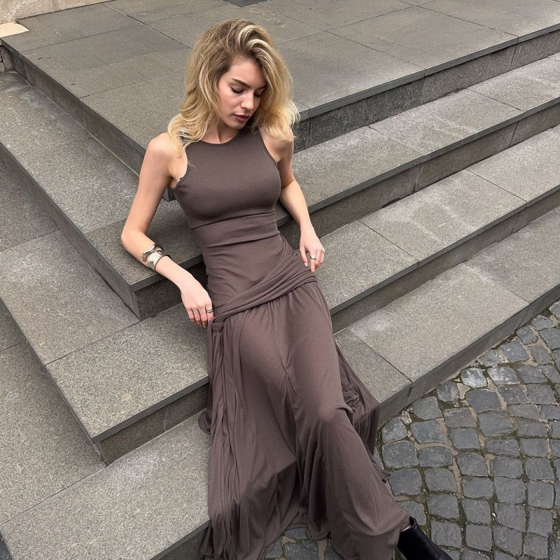 Sophisticated Dress with a Clean Classic Look