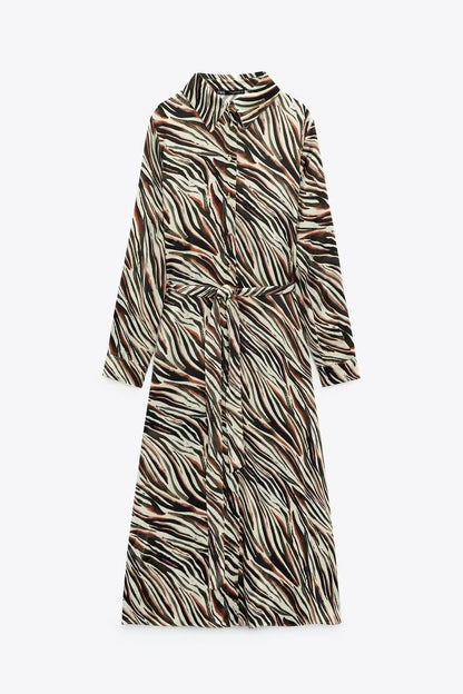 Sophisticated Dress with a Clean Classic Look