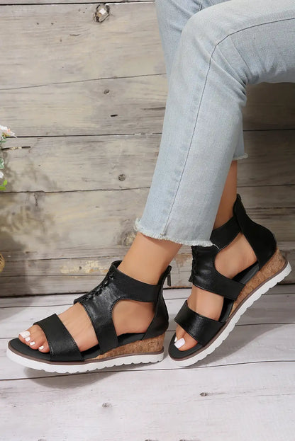 Well Tailored Sandals with a Graceful Silhouette