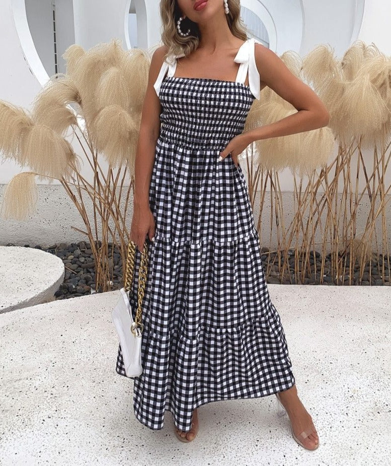 Effortlessly Elegant Dress with a Timeless Design