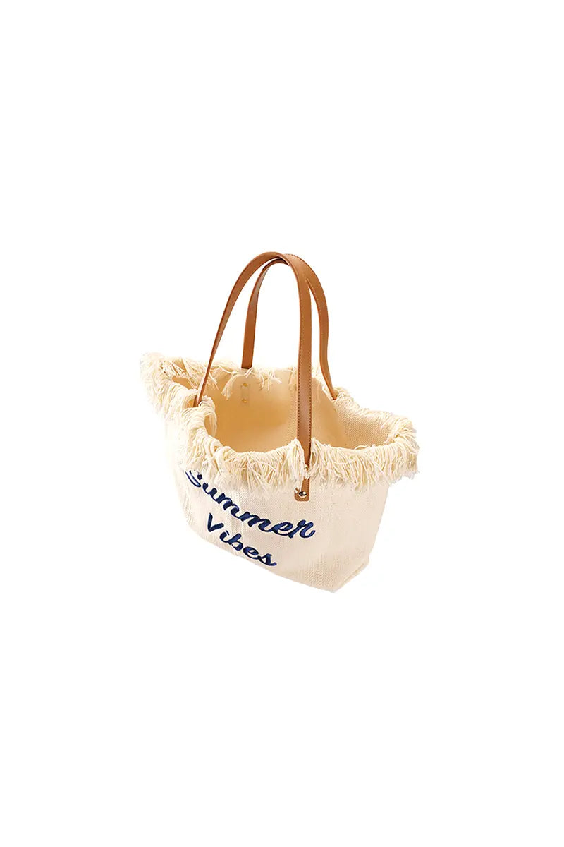Gracefully Styled Bag for Any Occasion
