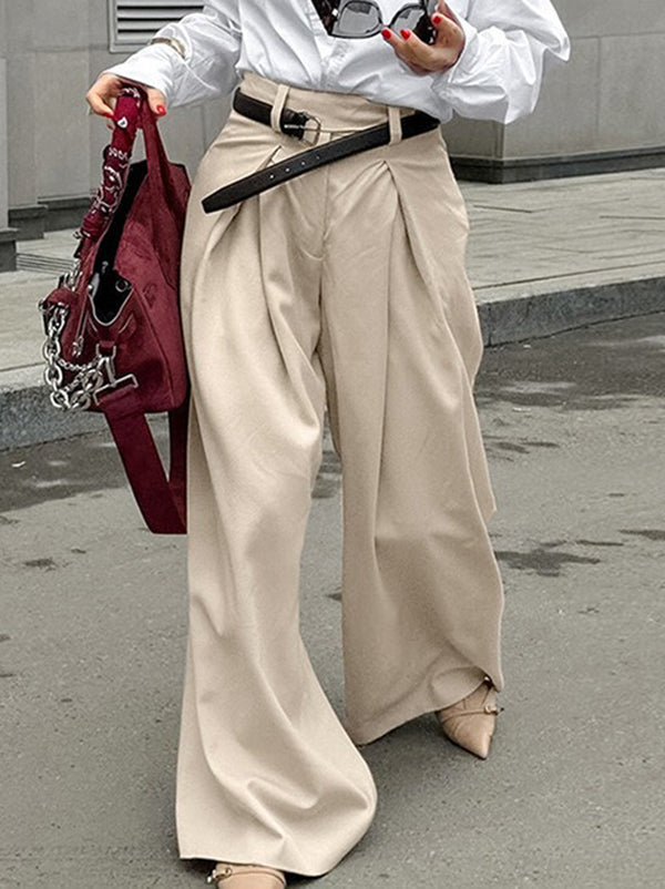Effortlessly Elegant Trousers with a Timeless Design