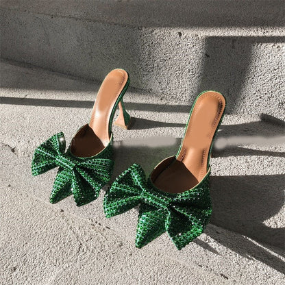 Classic Vintage Heels with a Flattering Fit
