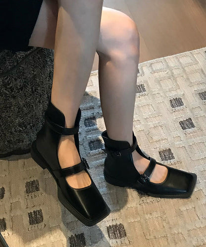 Elegantly Styled Boots for Everyday Wear
