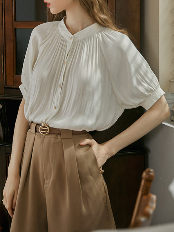 Beautifully Crafted Blouse in a Classic Style