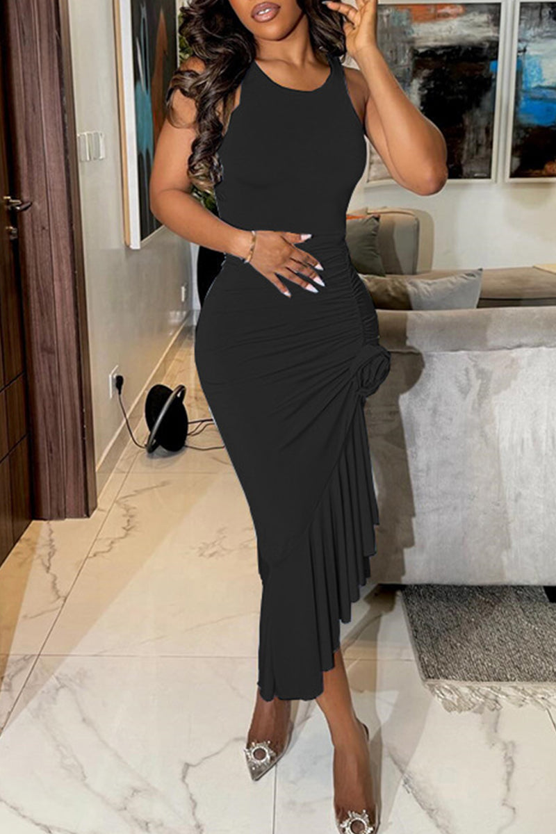 Effortlessly Elegant Dress with a Timeless Design