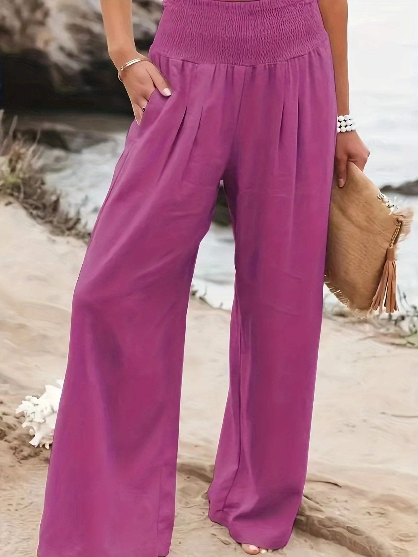 Well Tailored Trousers with a Graceful Silhouette