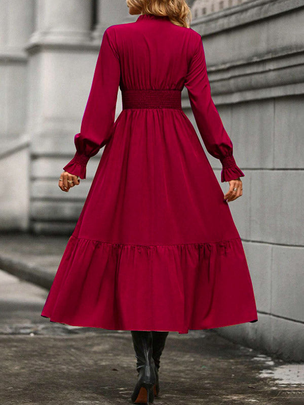 Well Tailored Dress with a Graceful Silhouette