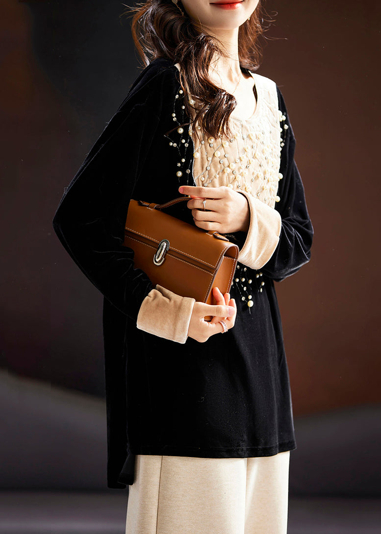 Well Tailored Top with a Graceful Silhouette