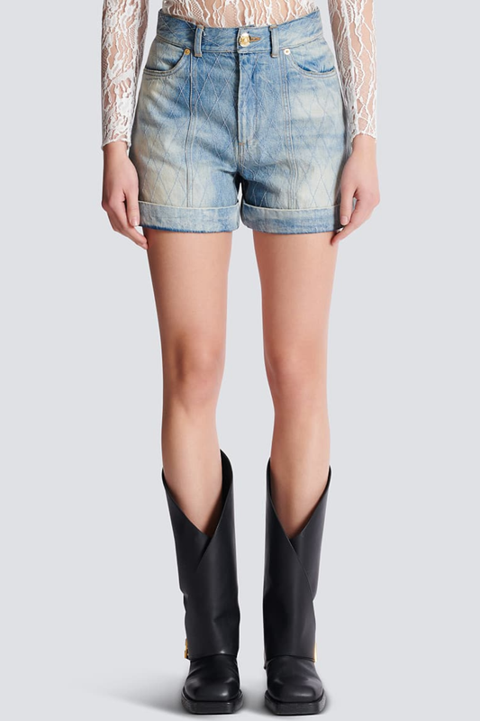 Sophisticated Garment with a Clean Classic Look