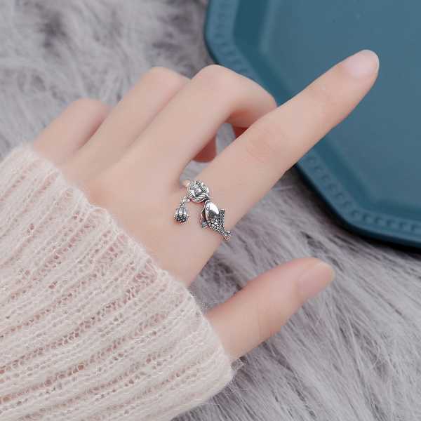Gracefully Styled Garment for Any Occasion