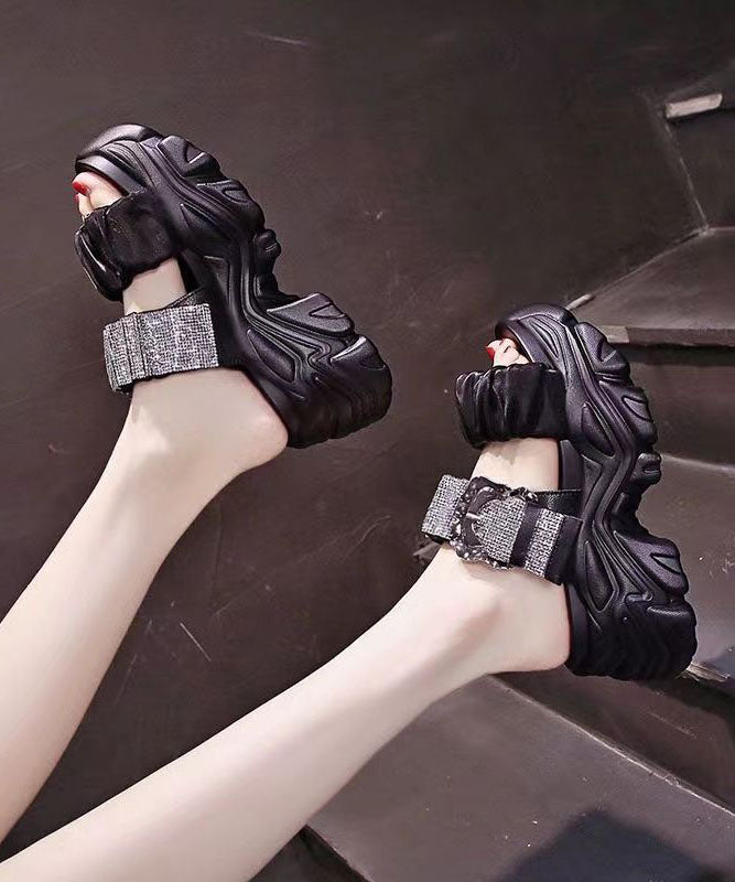Beautifully Finished Sandals in a Timeless Design