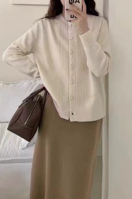 Polished Cardigan with an Effortless Classic Look