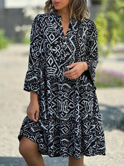 Classic Vintage Dress with a Flattering Fit