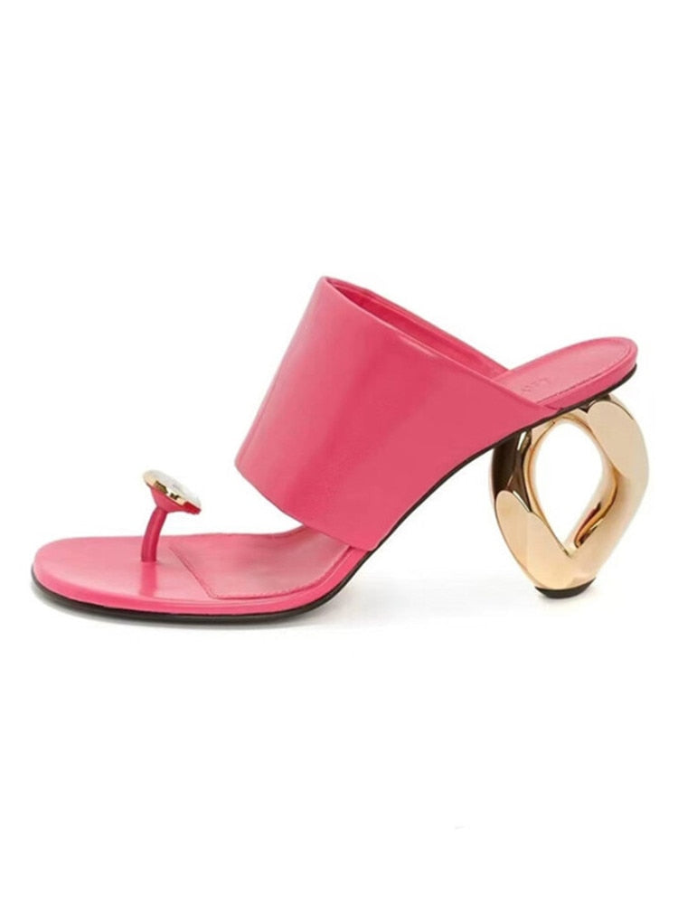 Well Tailored Sandals with a Graceful Silhouette