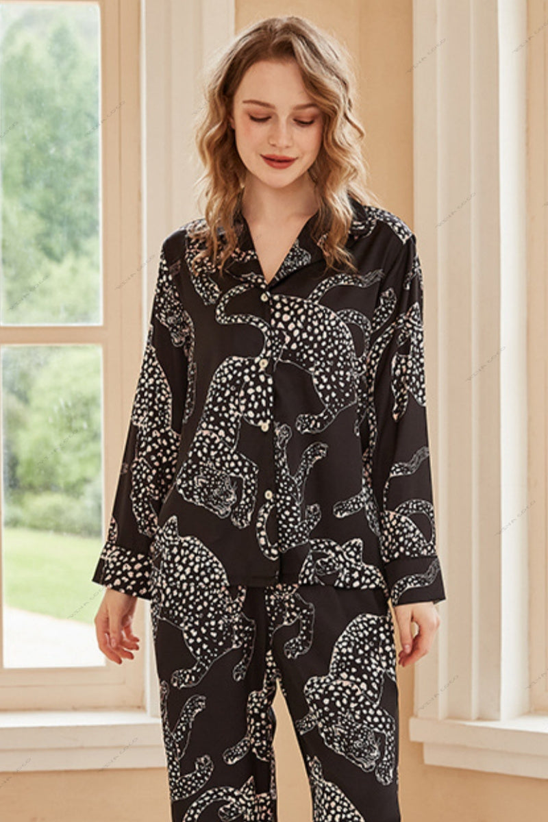 Well Tailored Garment with a Graceful Silhouette