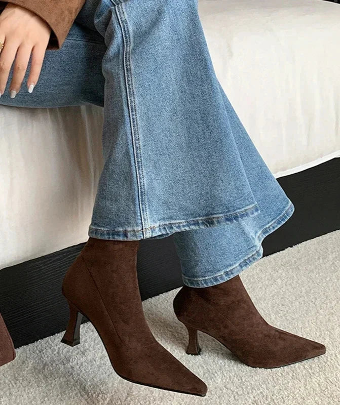 Polished Boots with an Effortless Classic Look