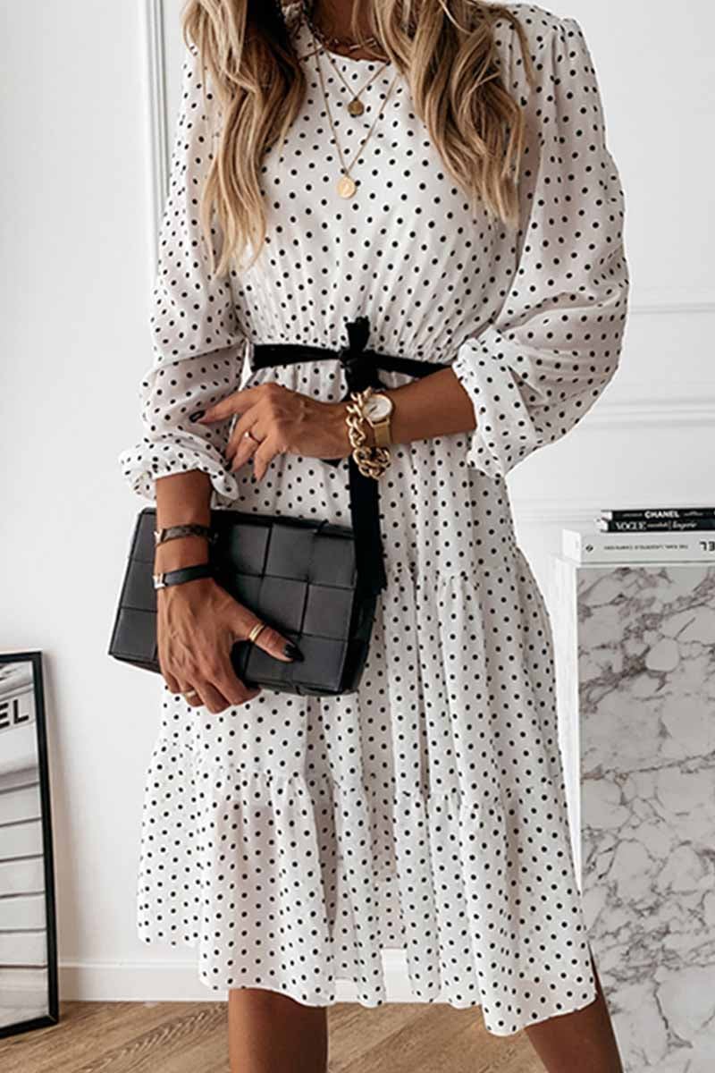 Beautifully Finished Dress in a Timeless Design