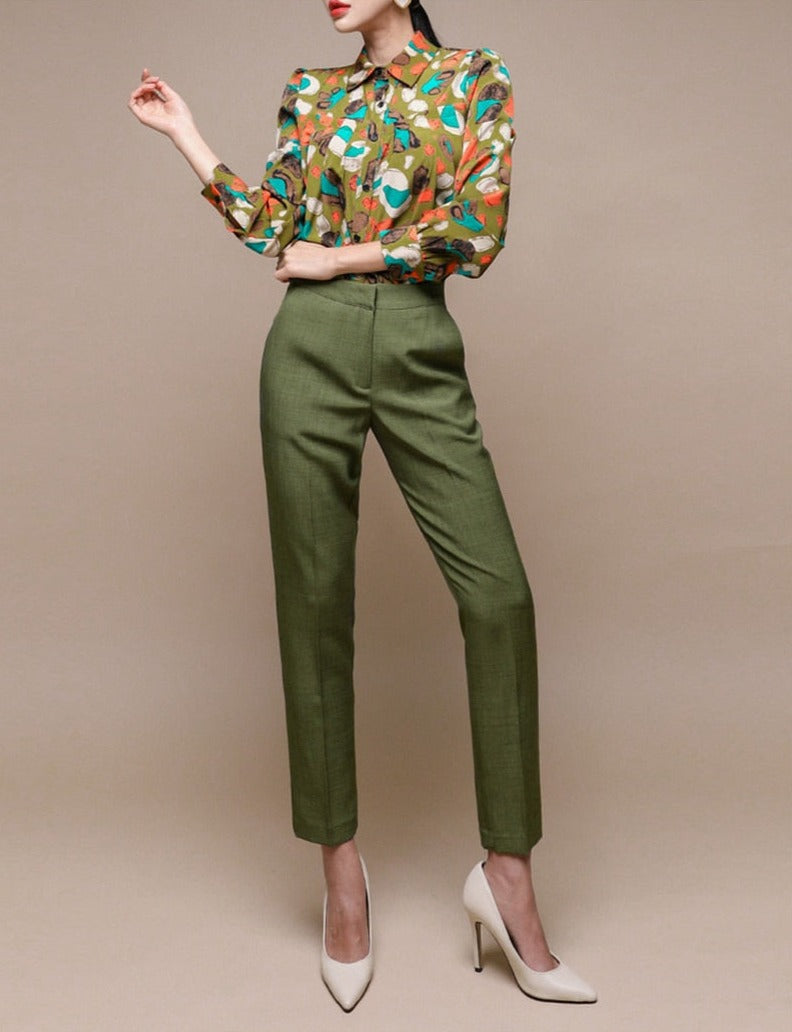 Sophisticated Garment with a Clean Classic Look